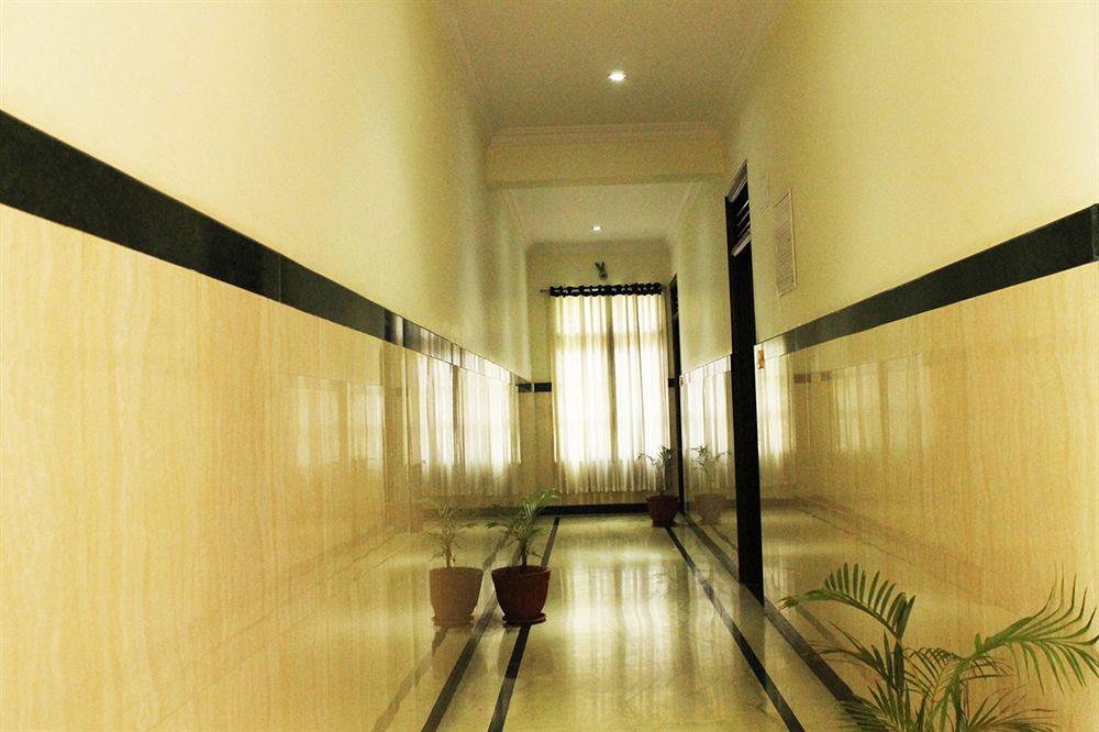 Oyo 1900 Hotel Olive Residency Mysore Exterior foto